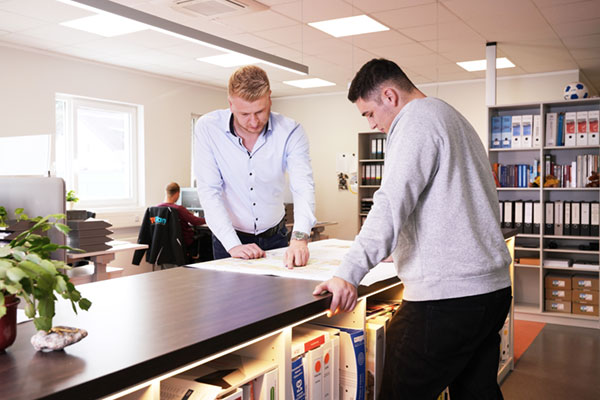 Besprechung im Büro