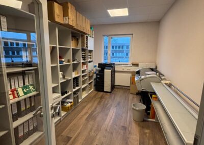 Der Plotterraum wird zum kopieren aber auch zum Lagern von Akten benutzt