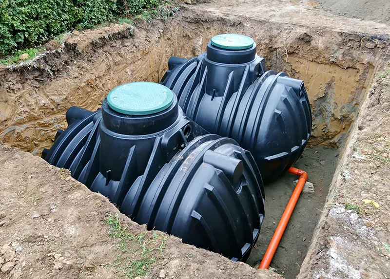 Regenwasserzisterne mit zwei Wassertanks